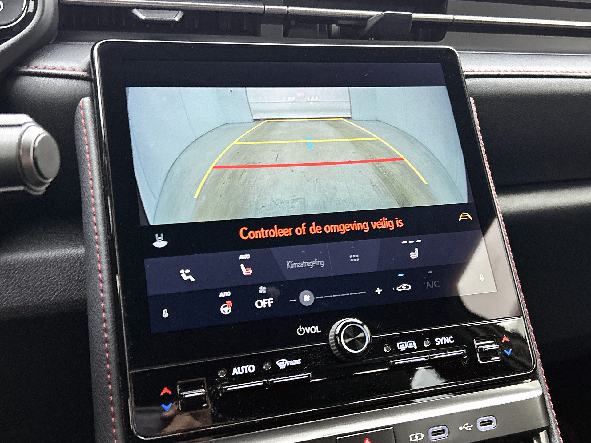 Foto van Lexus Lexus LBX