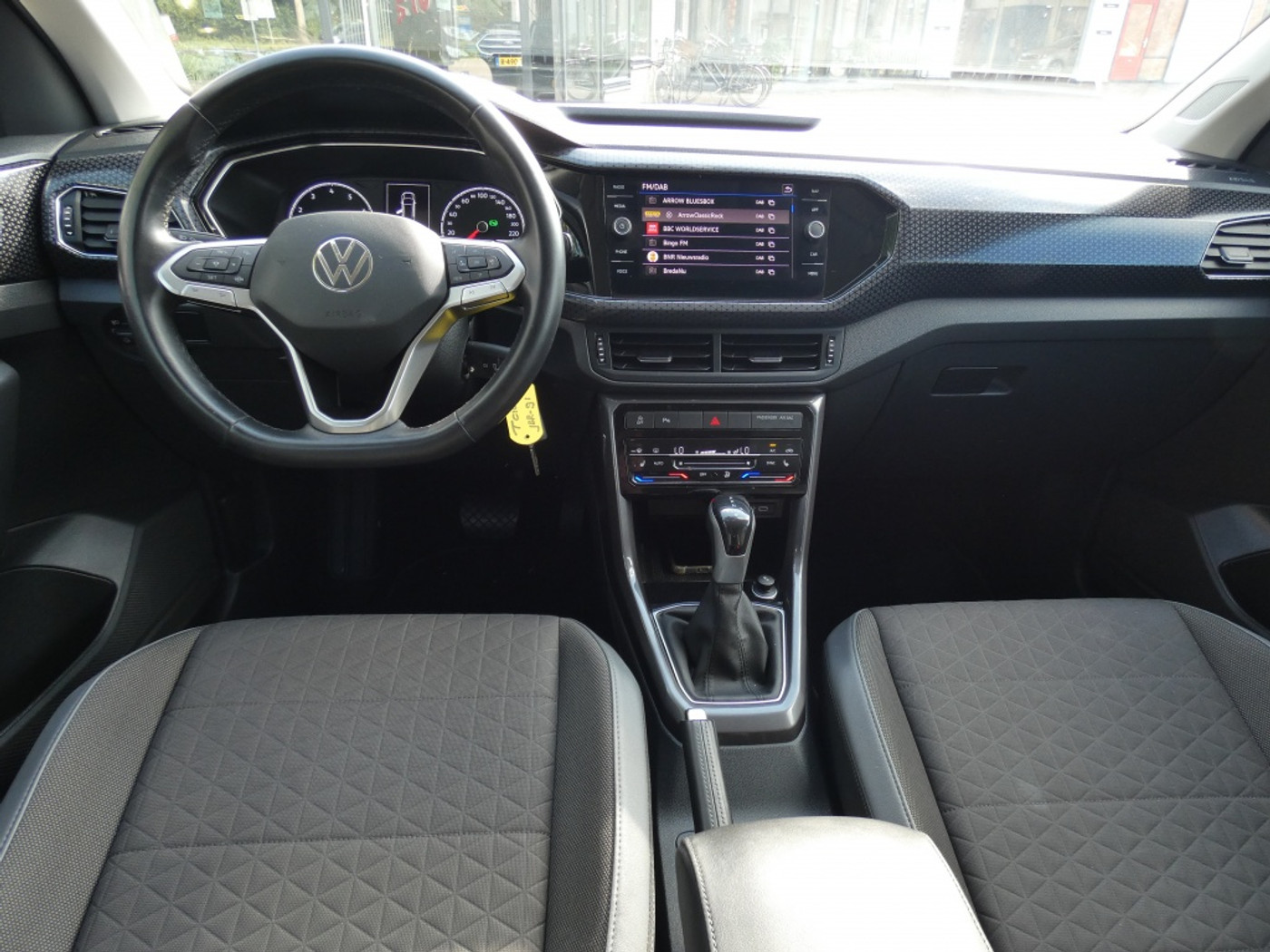 Foto van Volkswagen T-cross