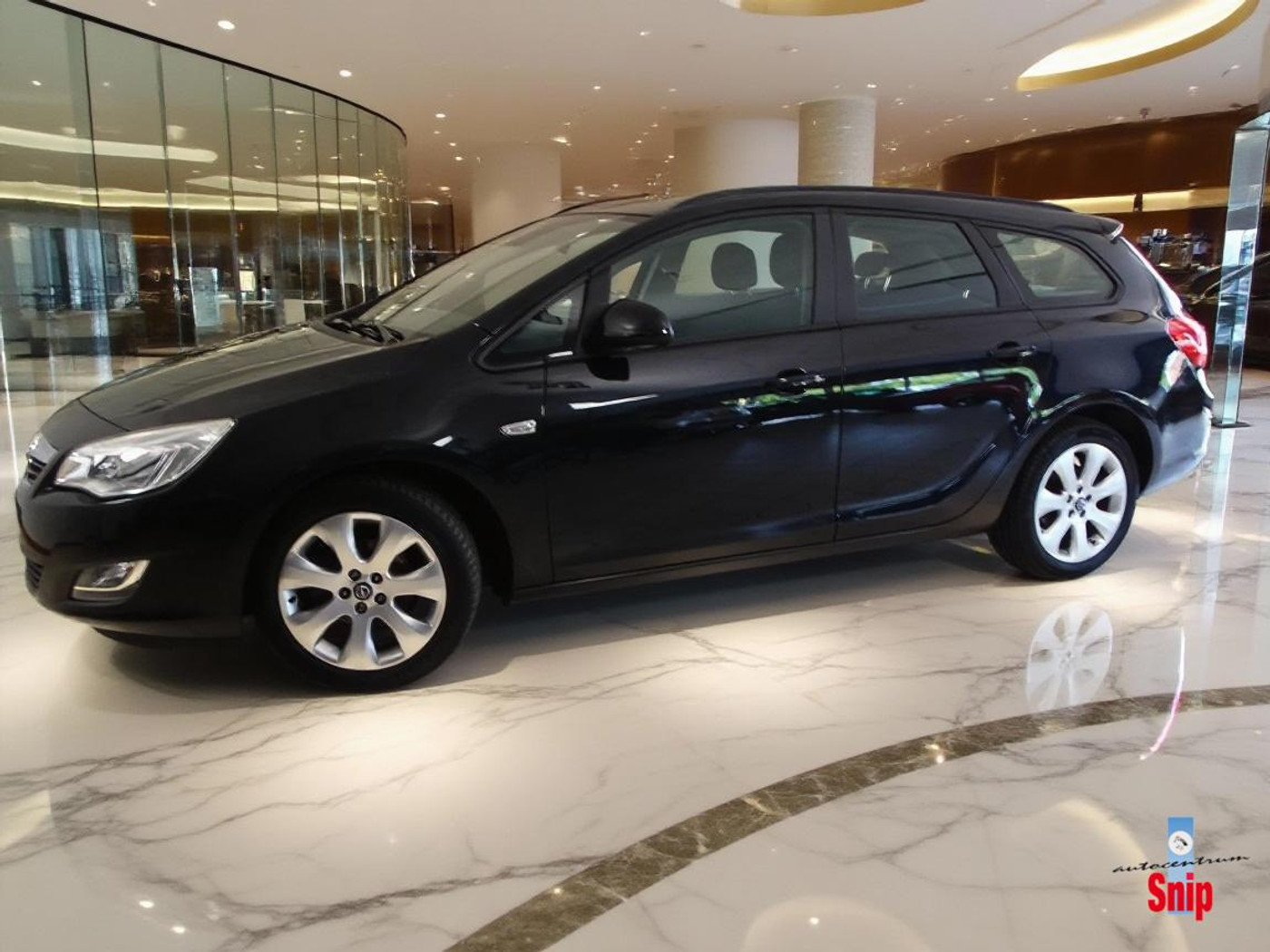 Foto van Opel Astra Sports Tourer