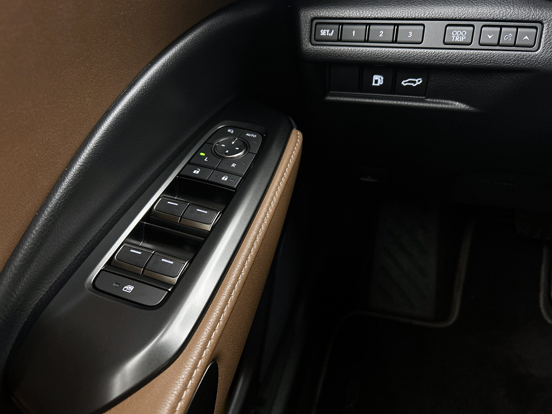 Foto van Lexus Lexus LBX