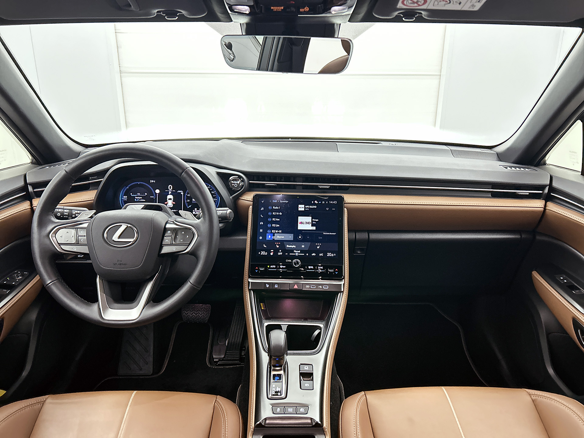 Foto van Lexus Lexus LBX