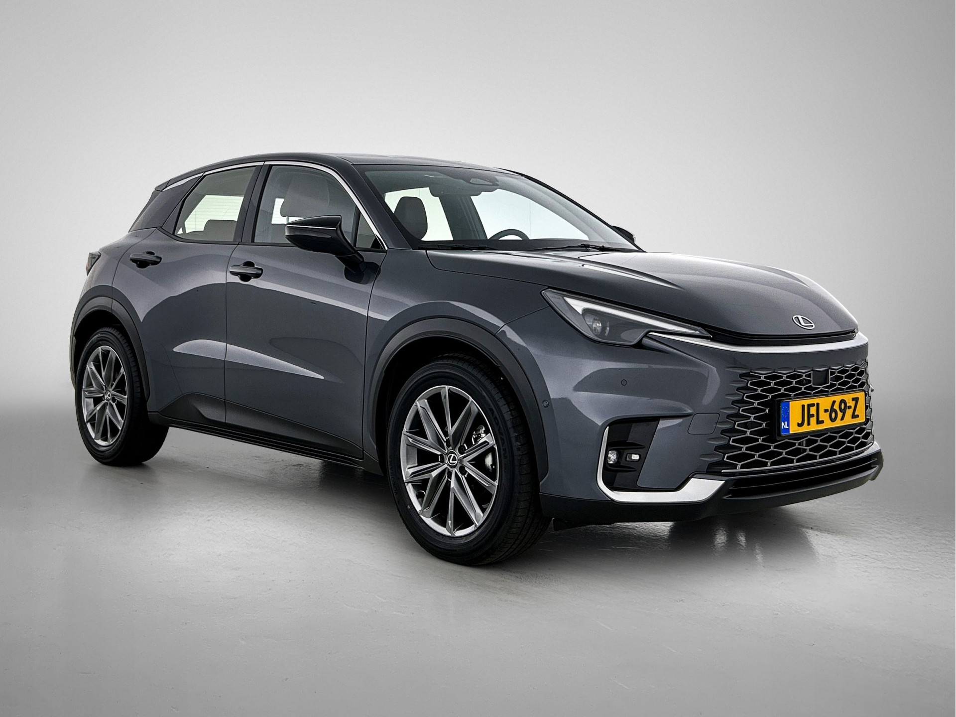 Foto van Lexus Lexus LBX