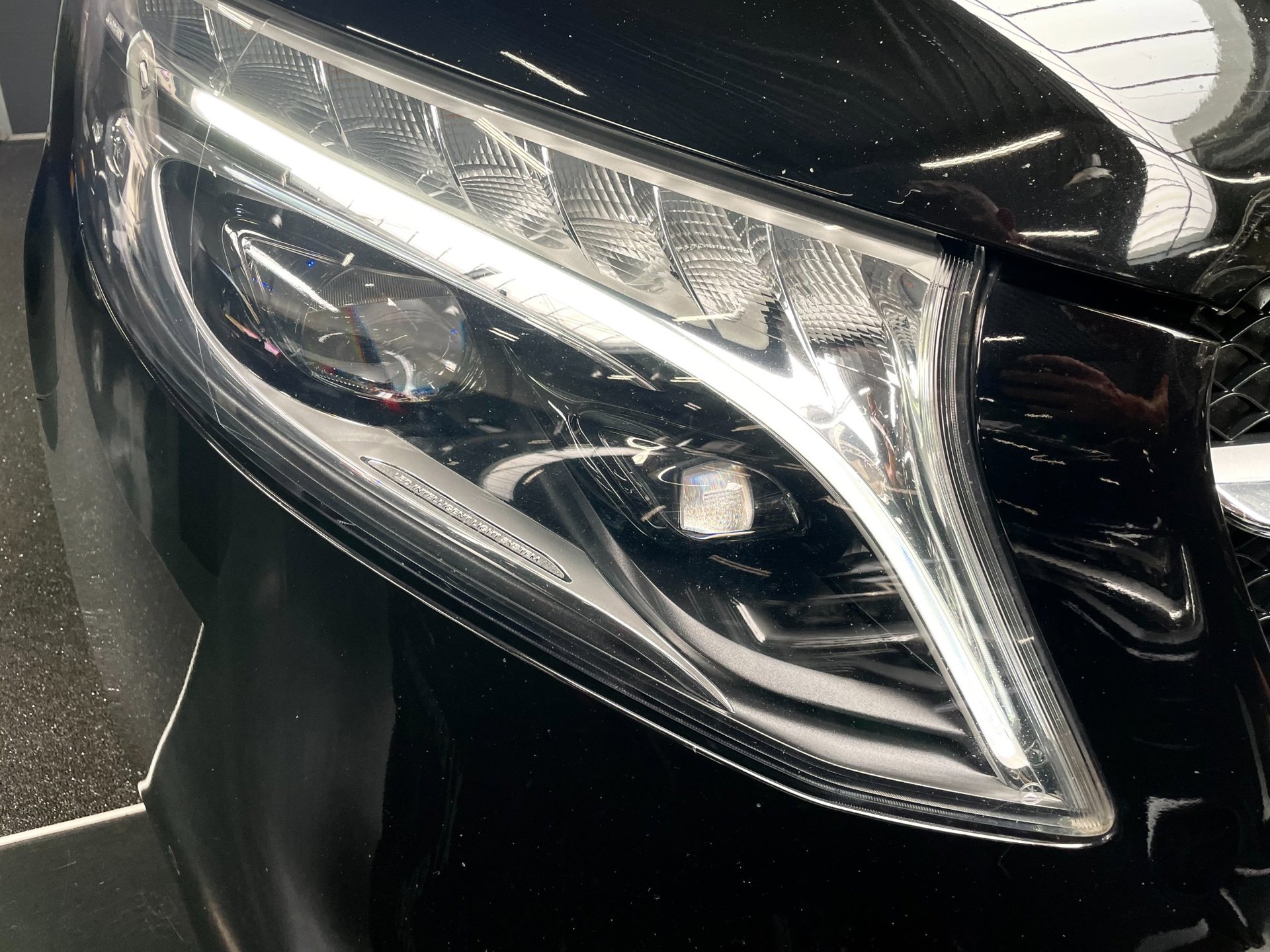 Foto van Mercedes-Benz V-klasse