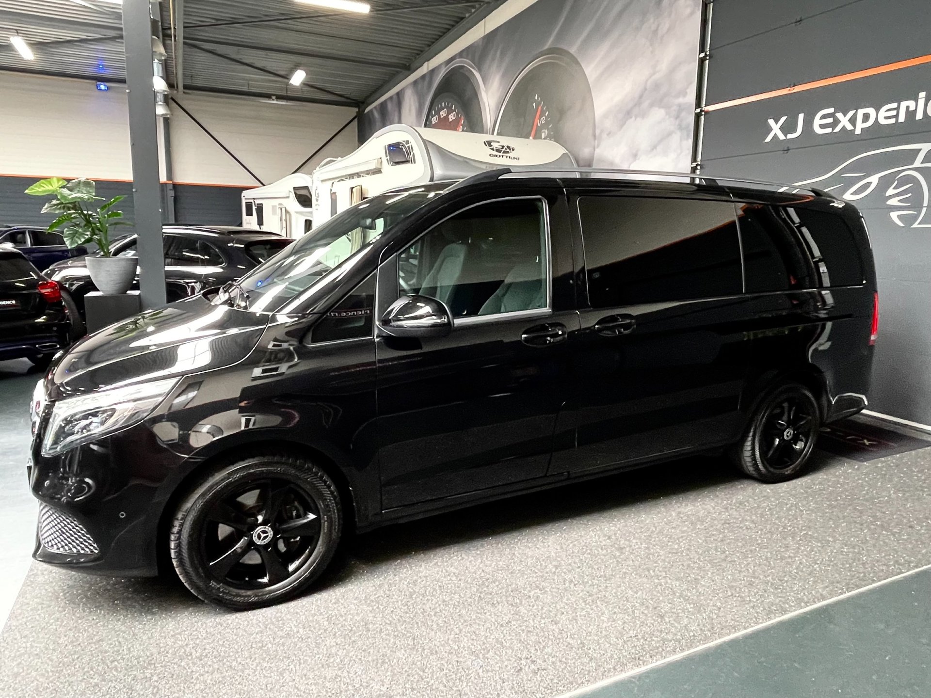 Foto van Mercedes-Benz V-klasse