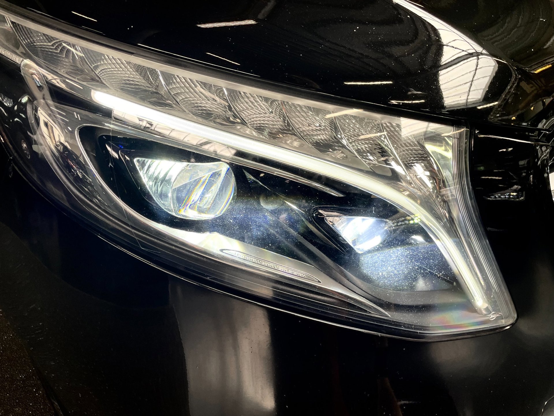 Foto van Mercedes-Benz V-klasse