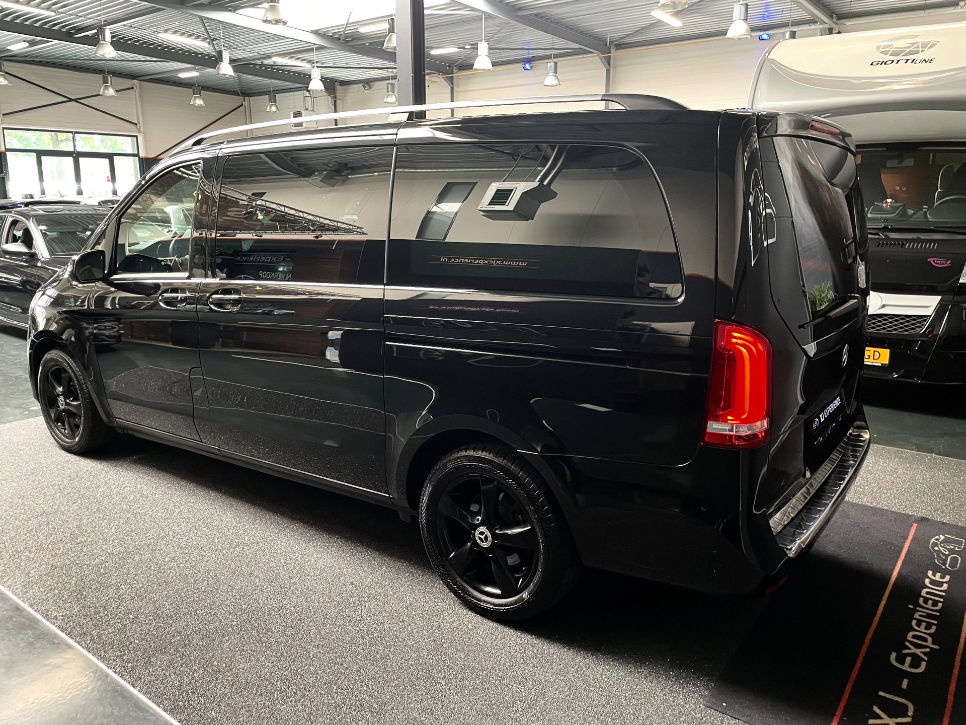 Foto van Mercedes-Benz V-klasse