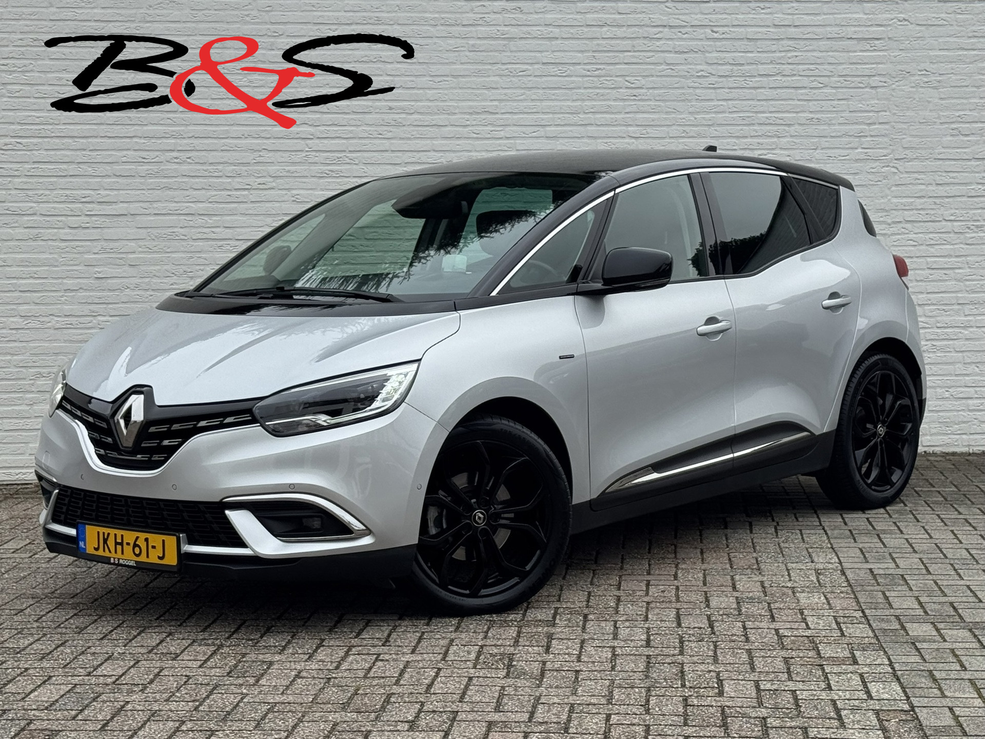Renault Scenic 1.3 TCe Intens Automaat Adaptive cruise Clima Bose Apple / Android Trekhaak Camera v+a Parkeerhulp 2021 - voorkant
