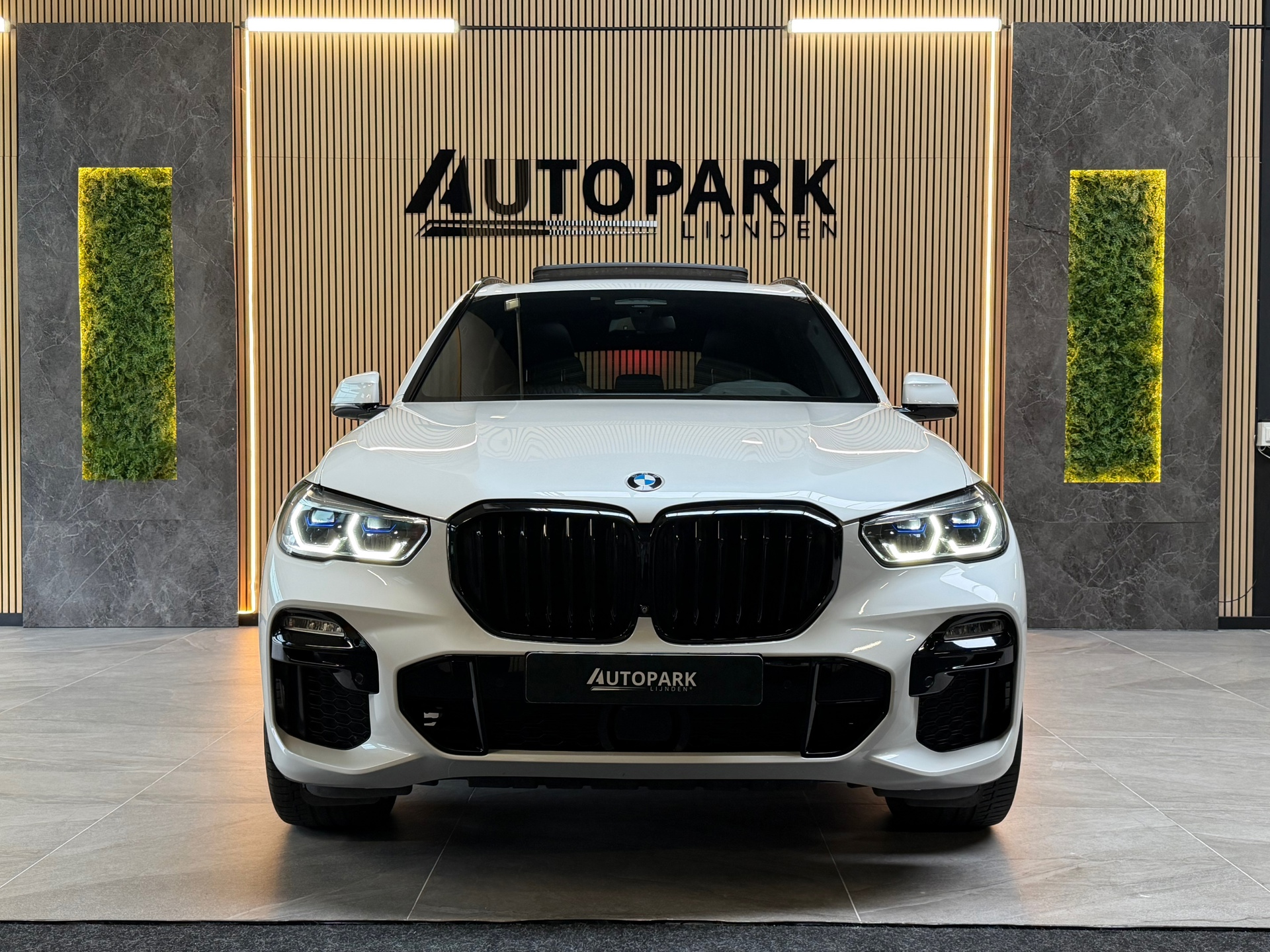 Foto van BMW X5 Xdrive40i