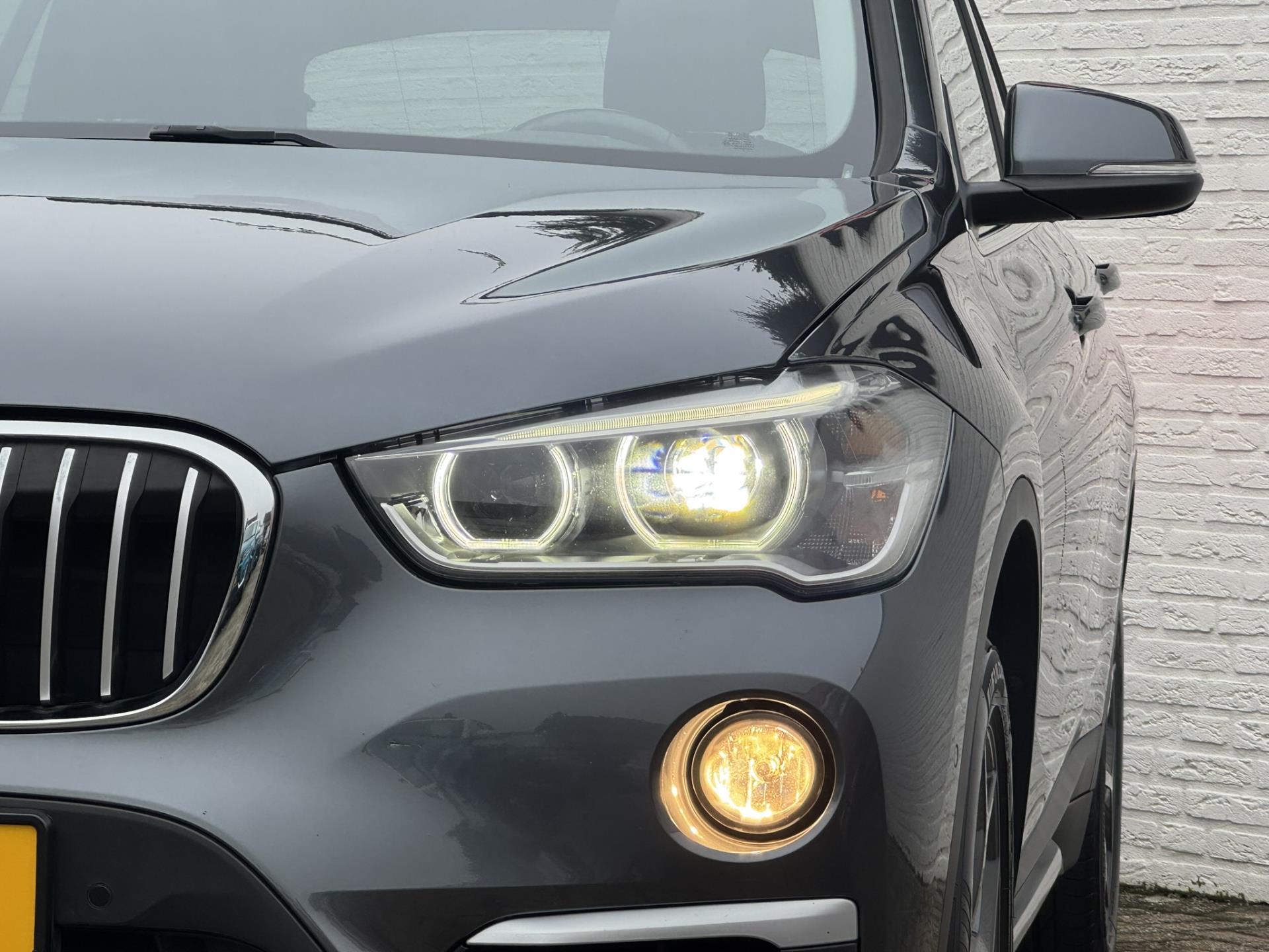 Foto van BMW X1 Sdrive18i