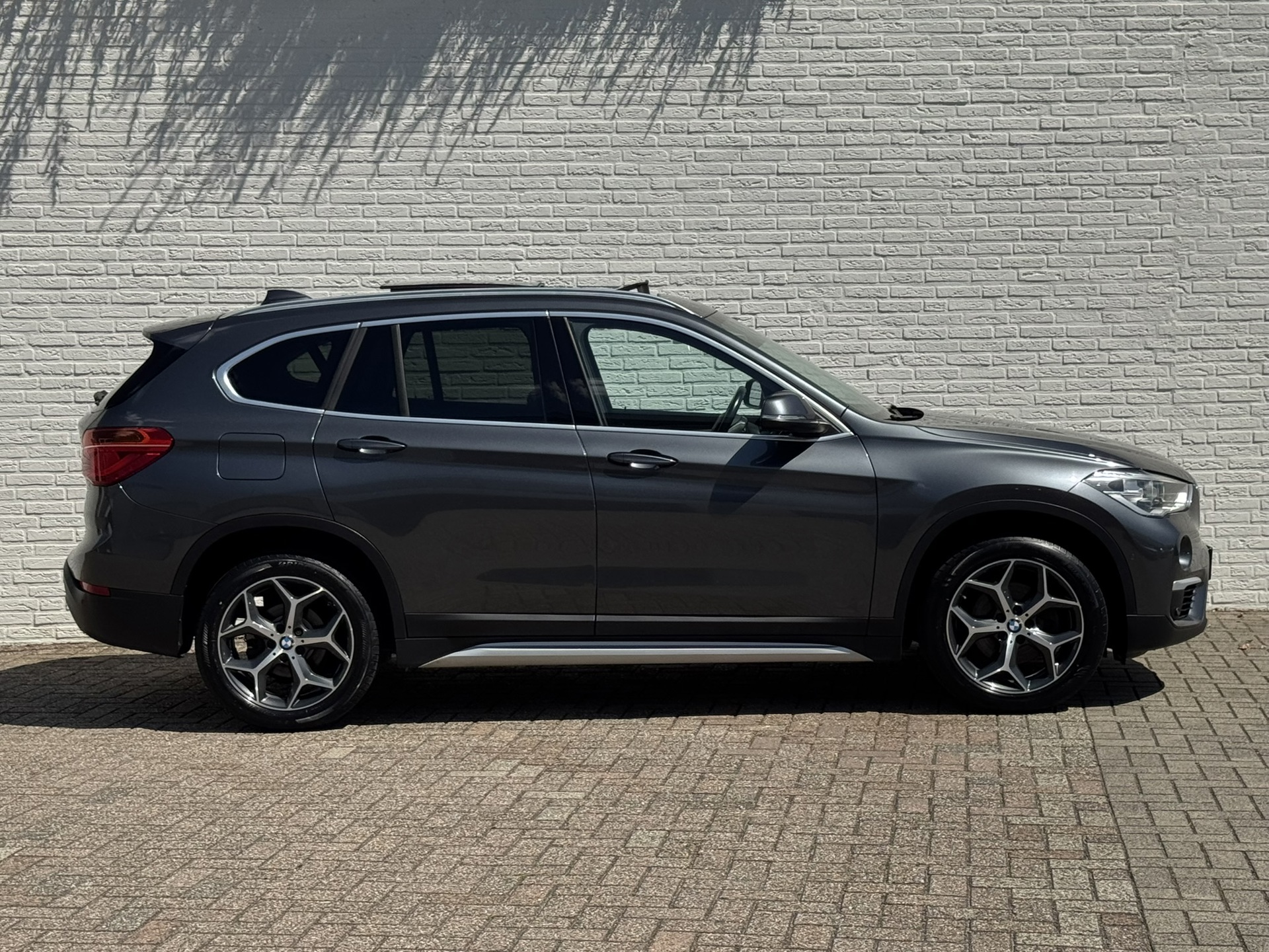 Foto van BMW X1 Sdrive18i
