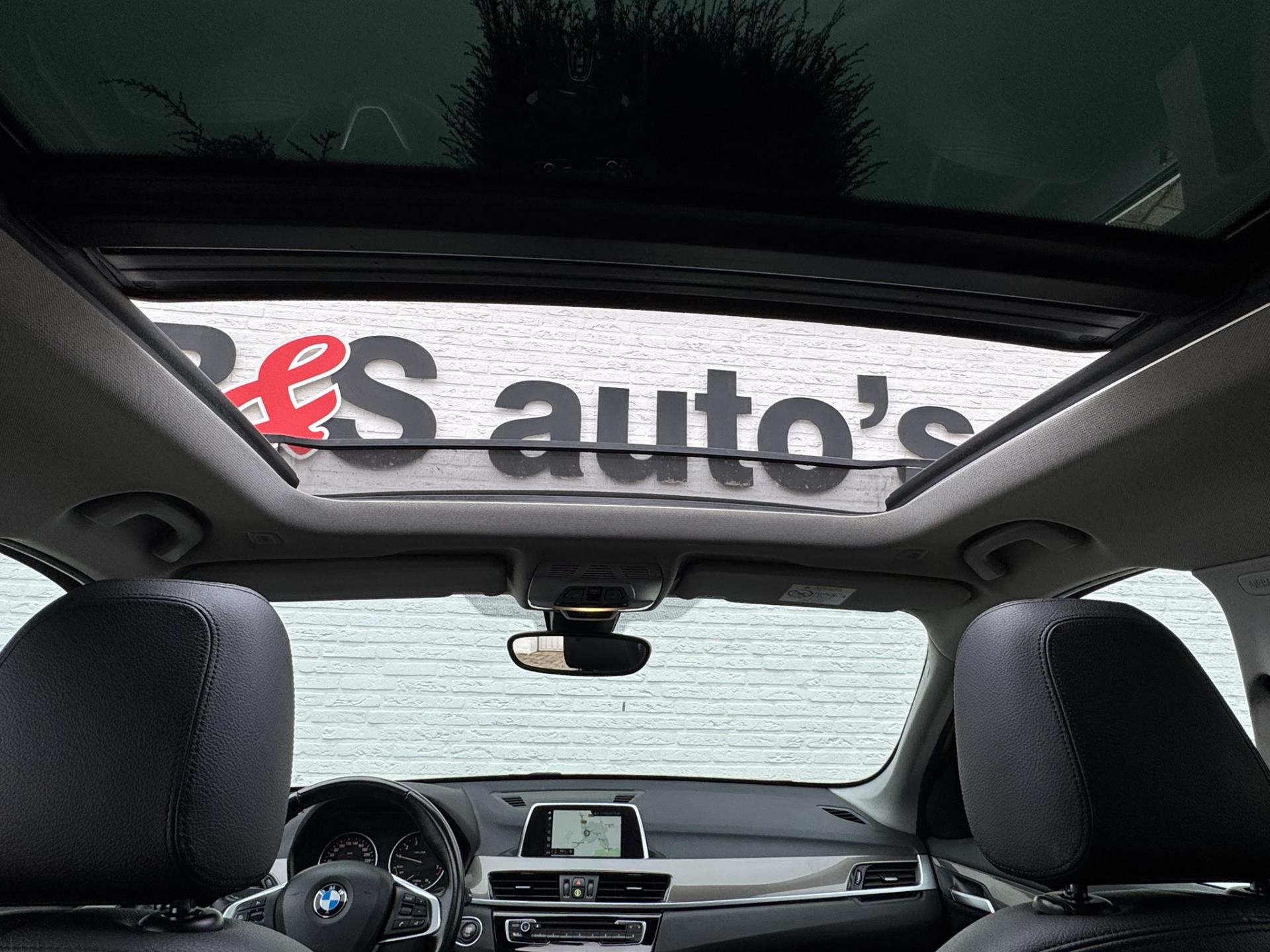 Foto van BMW X1 Sdrive18i