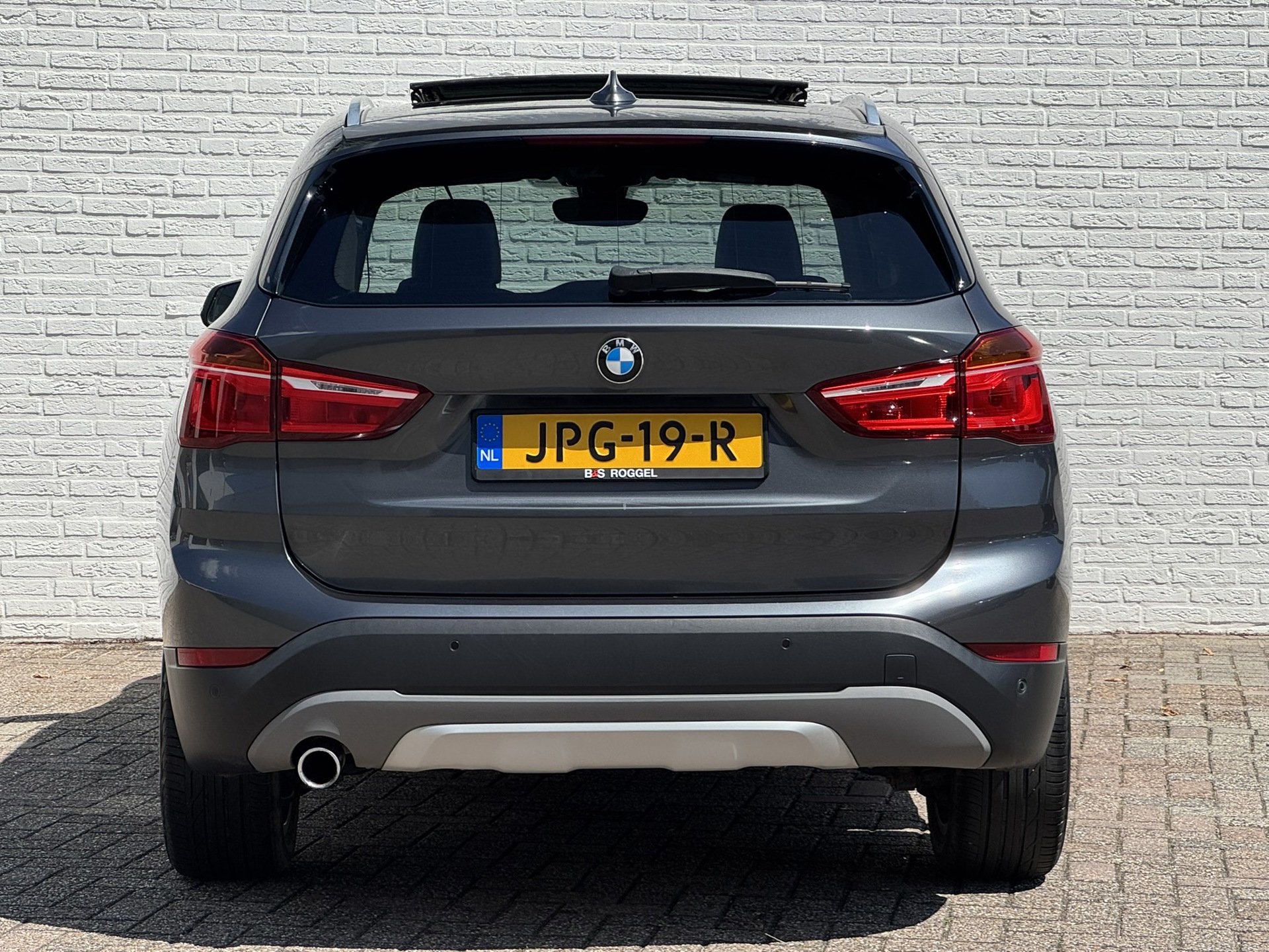 Foto van BMW X1 Sdrive18i