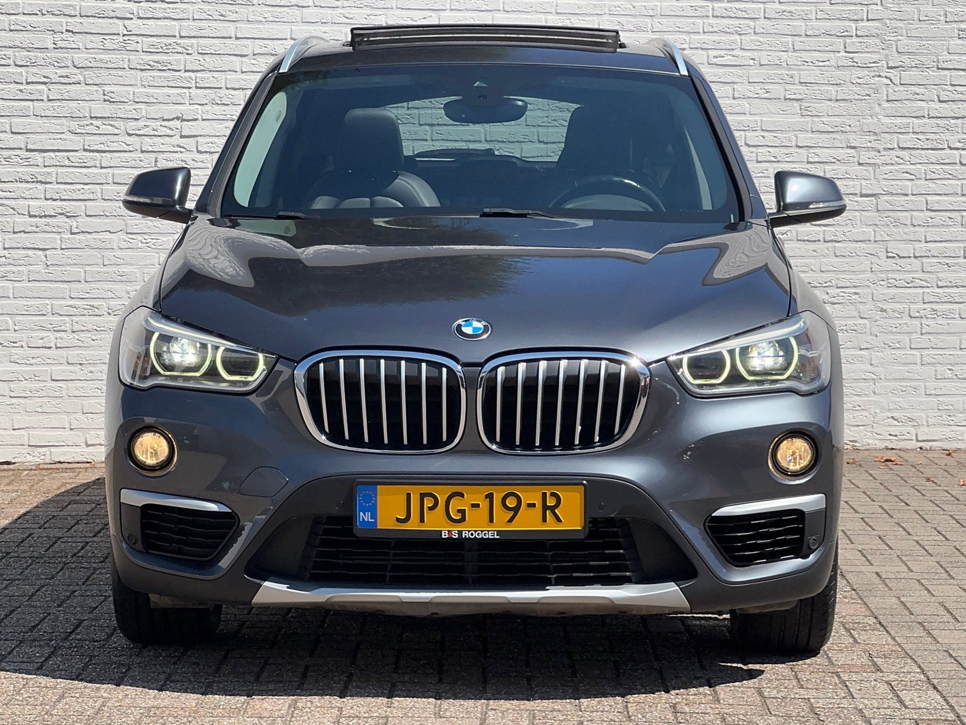 Foto van BMW X1 Sdrive18i