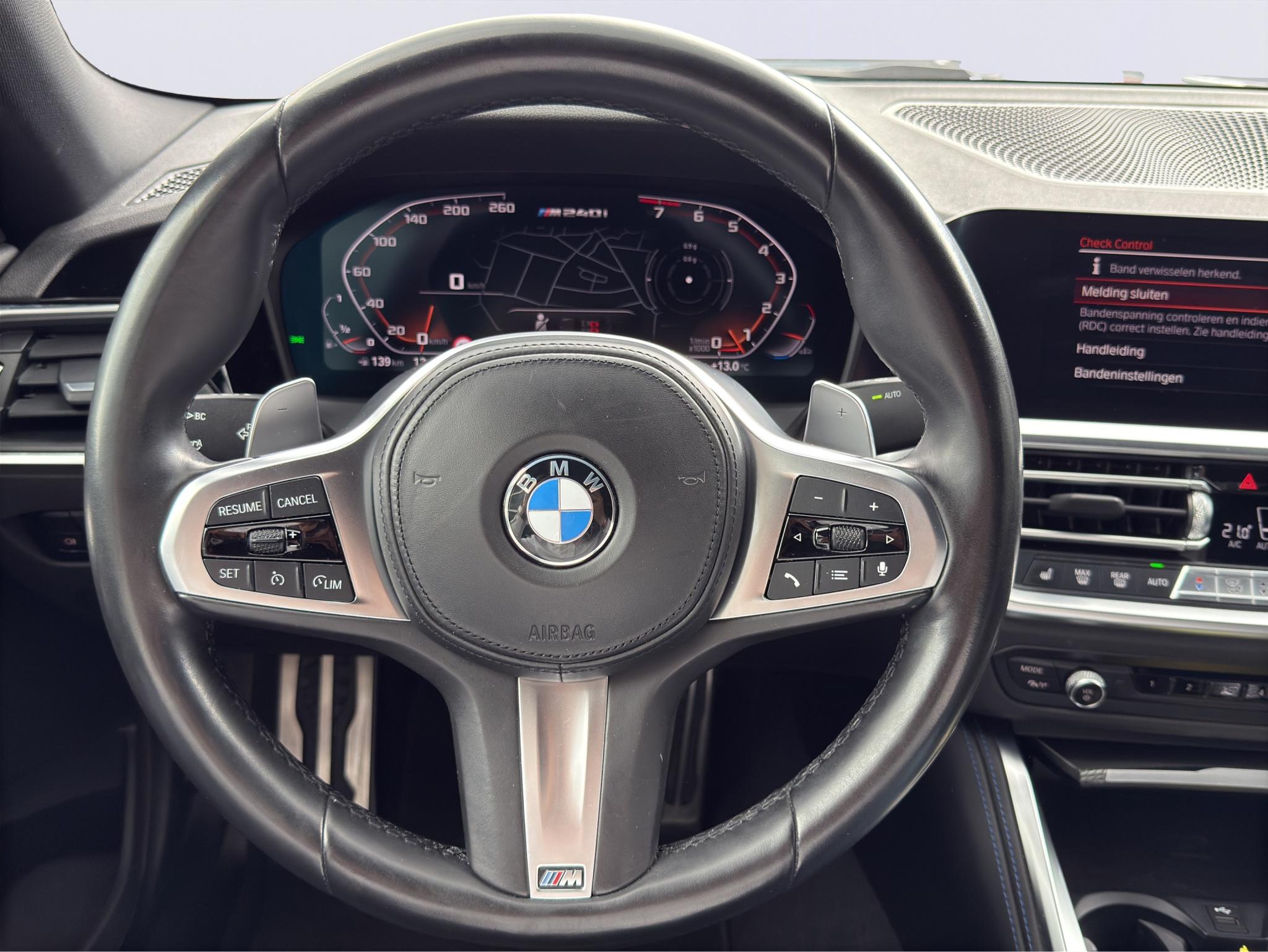Foto van BMW M240i xDrive