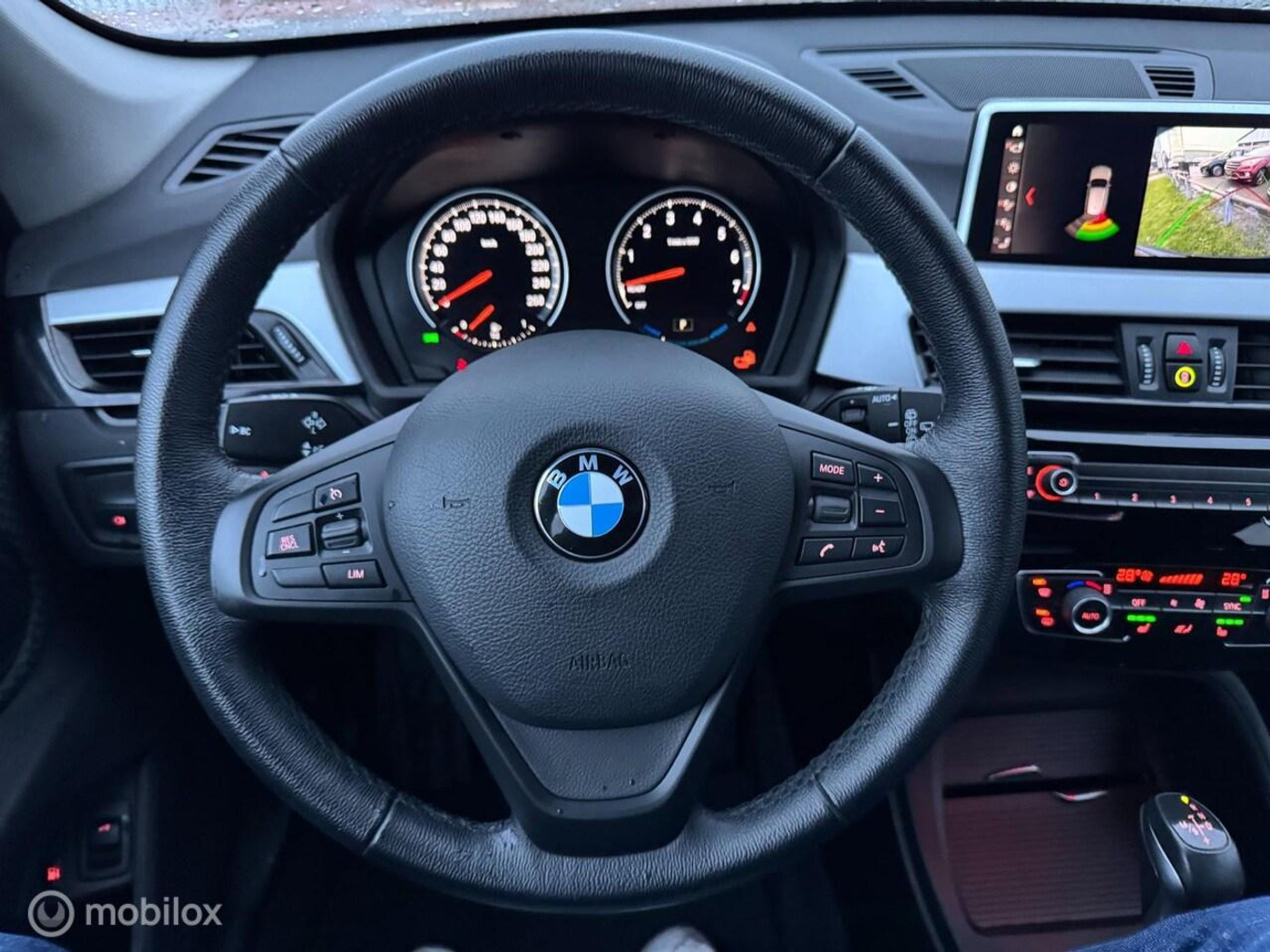 Foto van BMW X1 Xdrive25e
