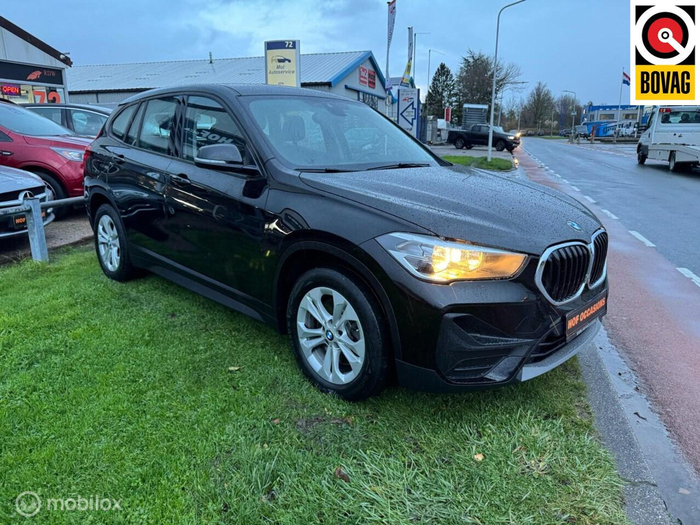 Foto van BMW X1 Xdrive25e