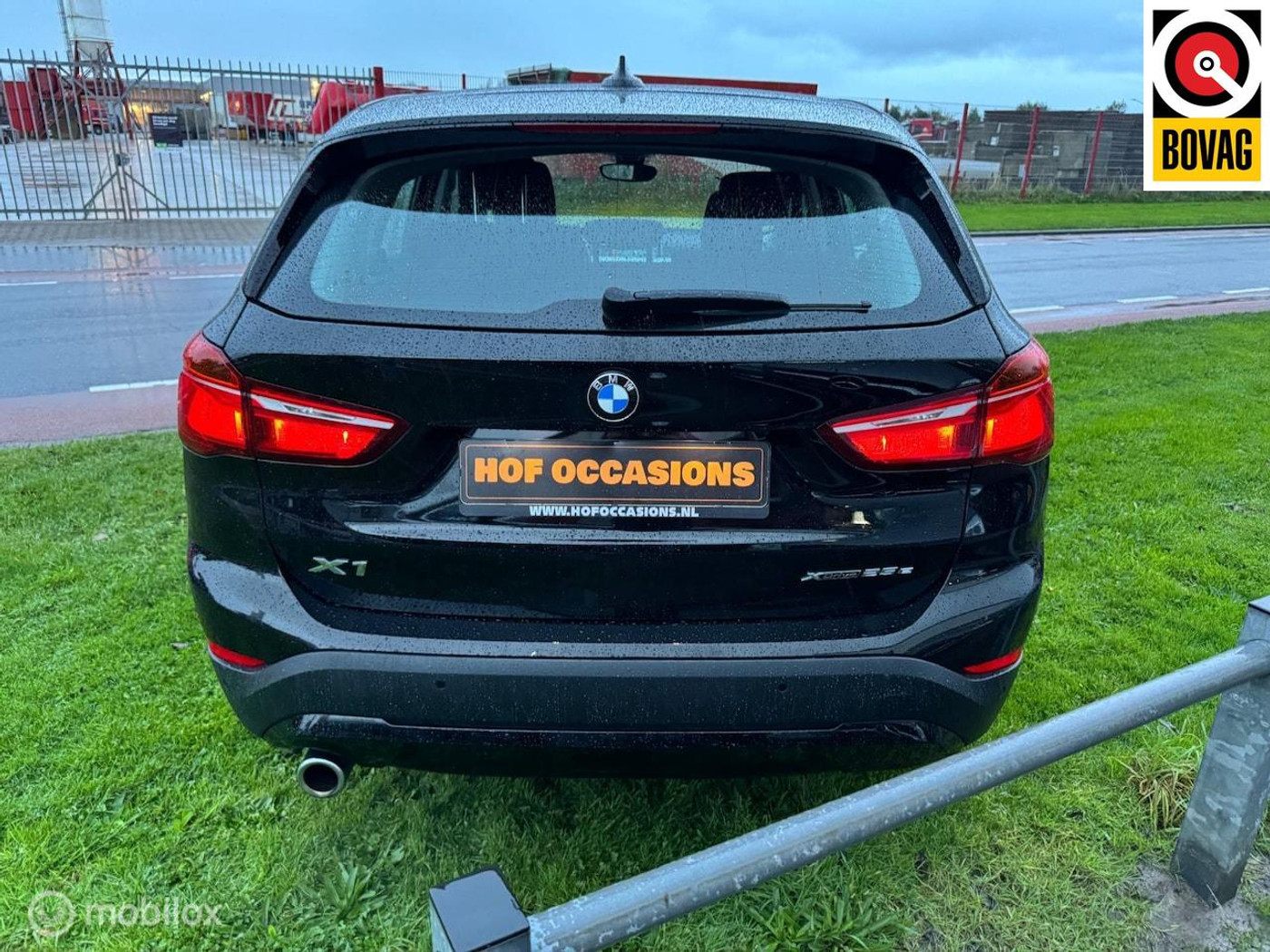 Foto van BMW X1 Xdrive25e