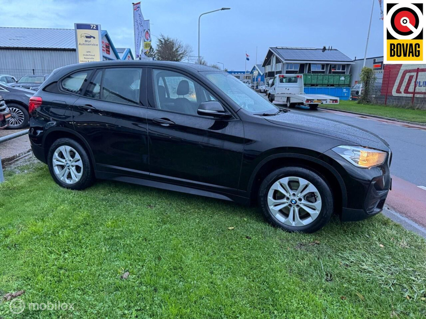 Foto van BMW X1 Xdrive25e