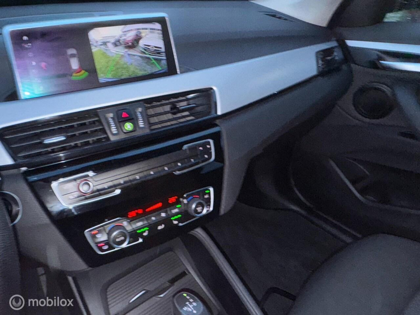 Foto van BMW X1 Xdrive25e