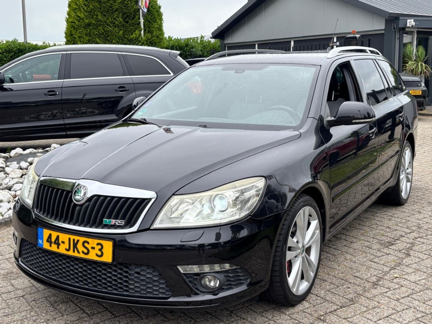 Skoda Octavia 2.0 TFSI RS 200PK Zwart 2009 Facelift Xenon Led NL Auto 2009 - voorkant