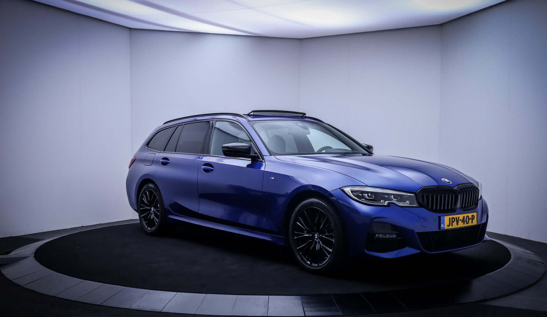 Foto van BMW 330e xDrive