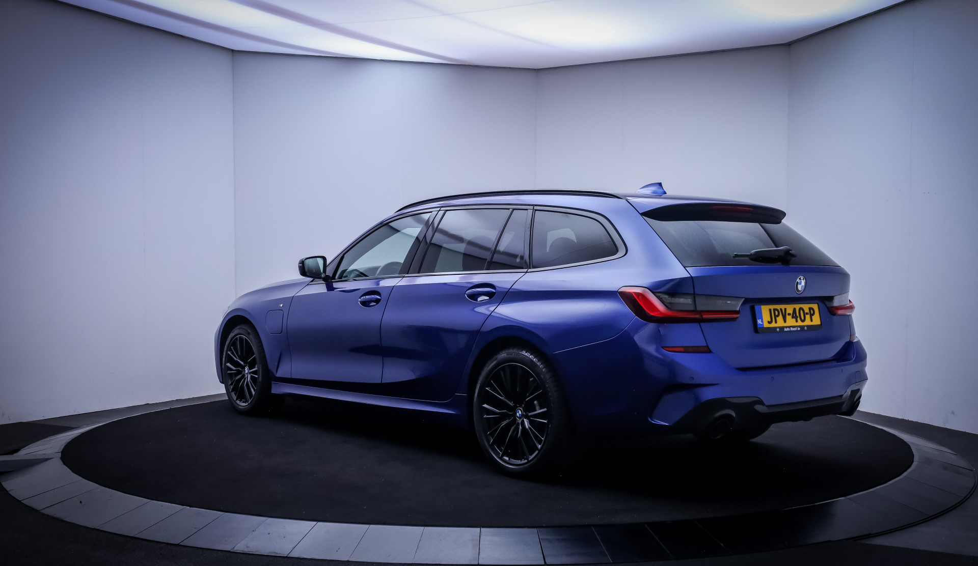 Foto van BMW 330e xDrive