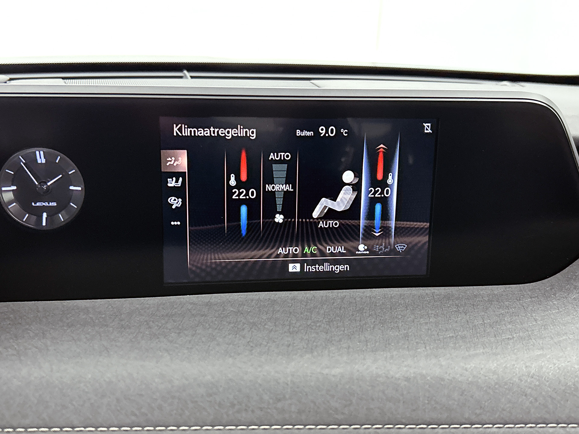 Foto van Lexus Lexus Ux250h