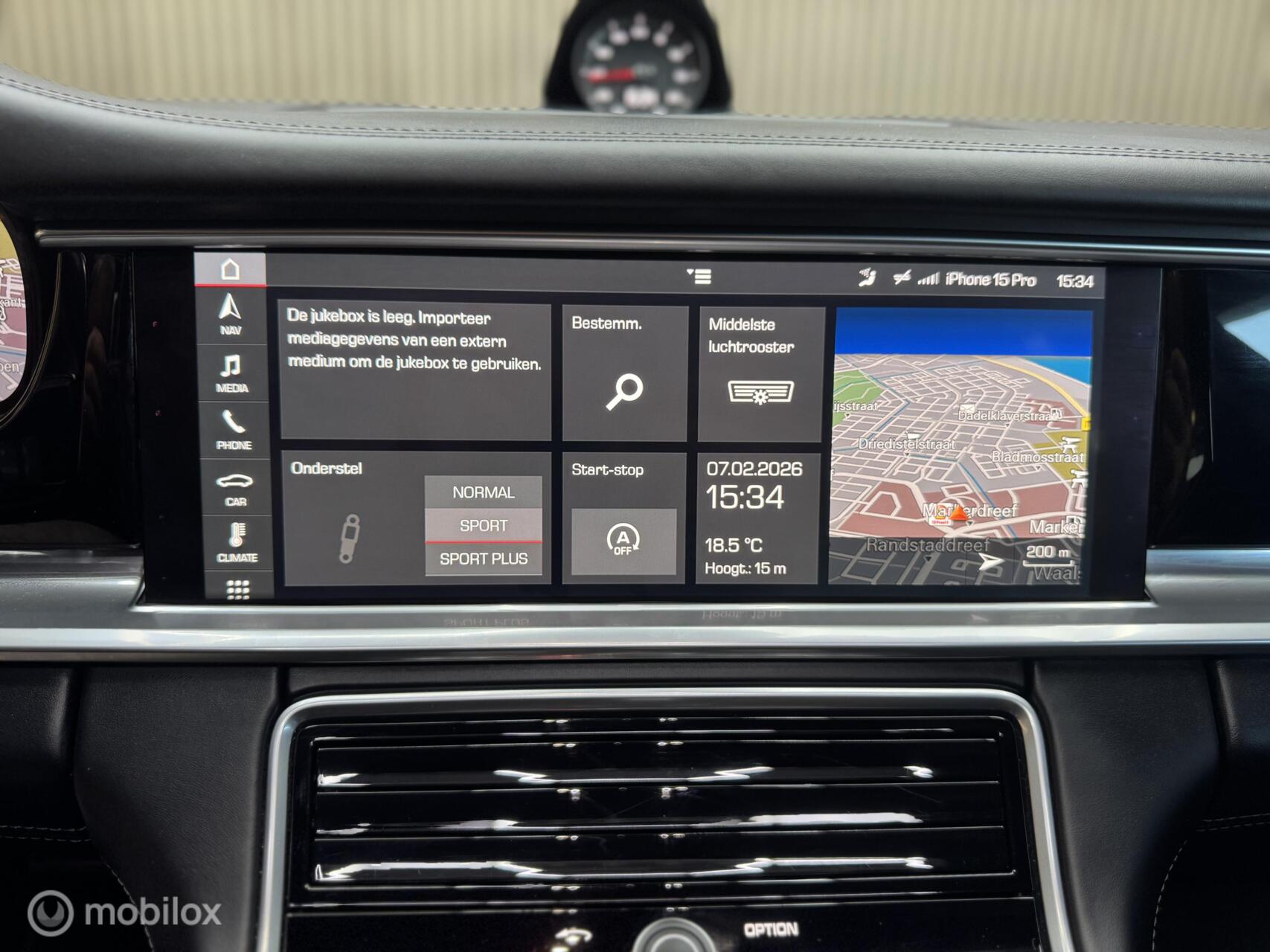 Foto van Porsche Panamera 4