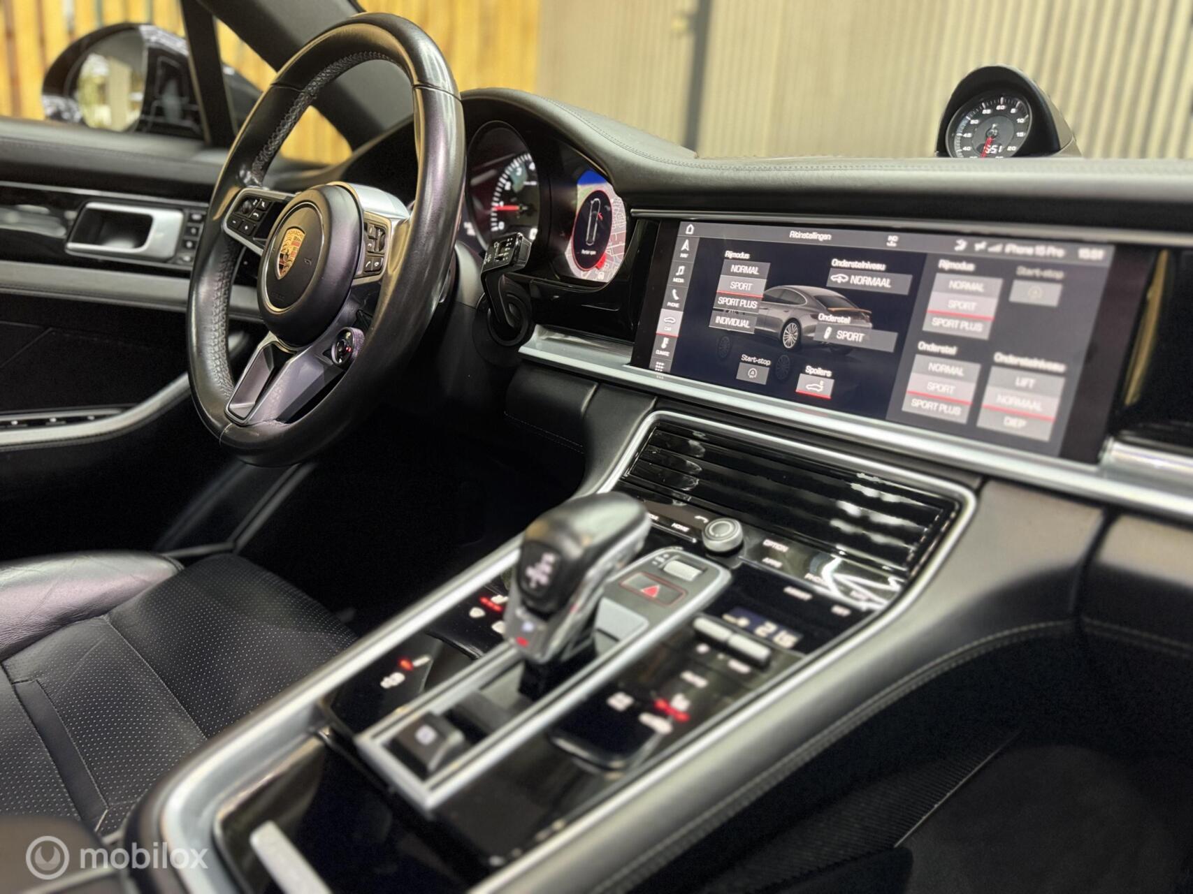 Foto van Porsche Panamera 4