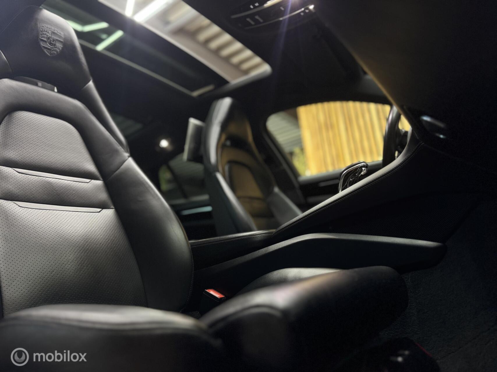 Foto van Porsche Panamera 4