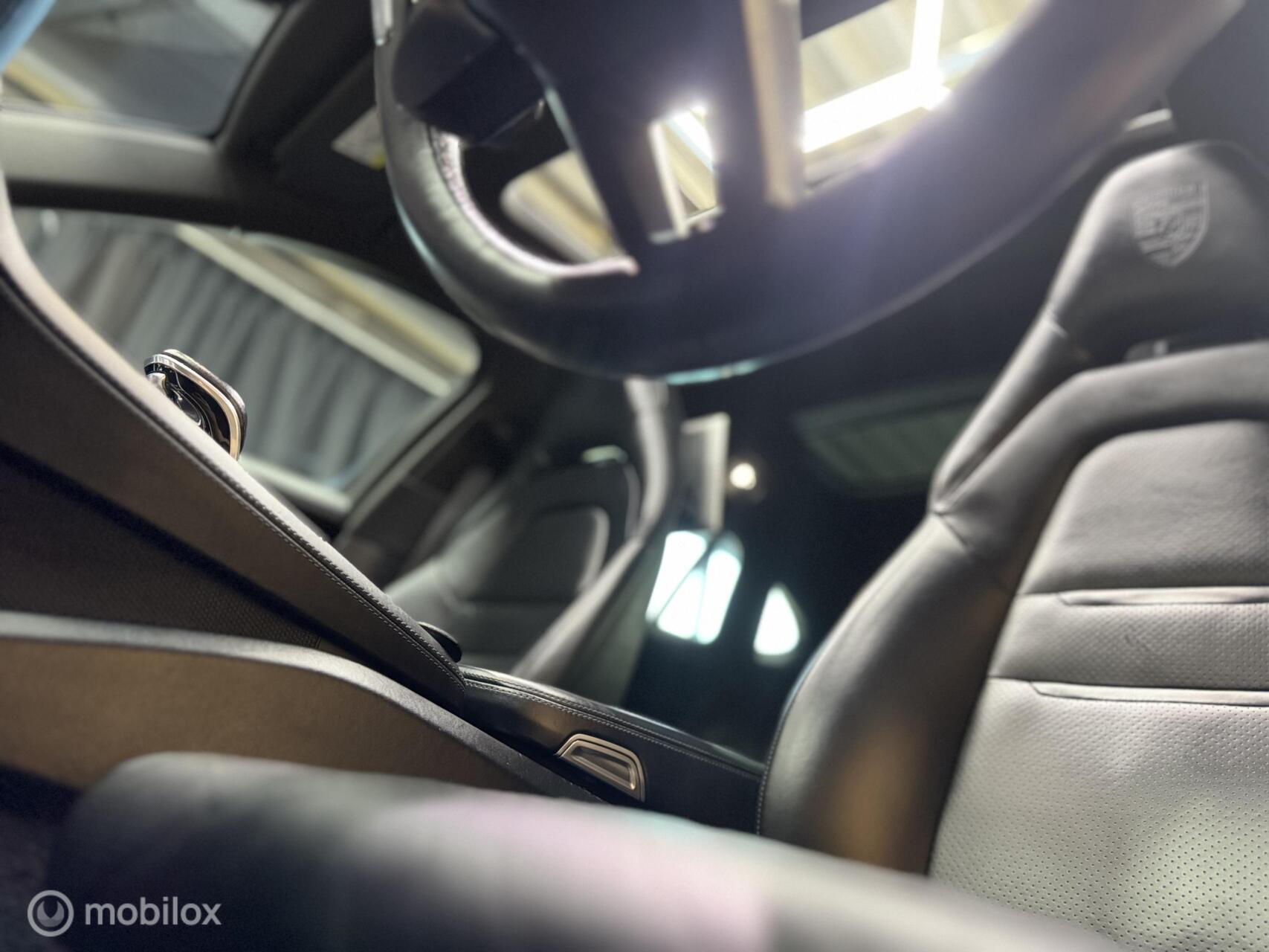 Foto van Porsche Panamera 4