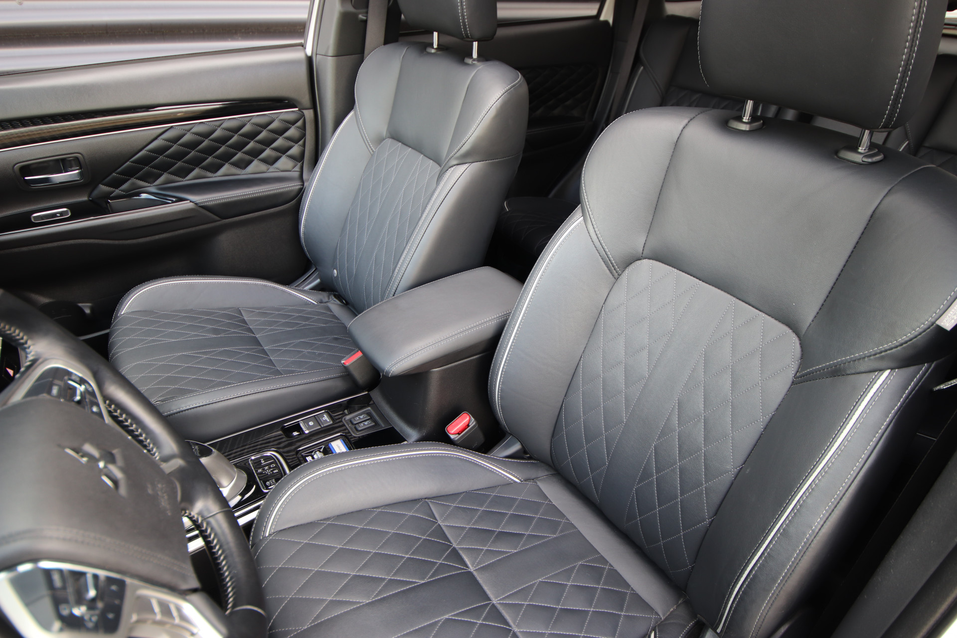 Foto van Mitsubishi Mitsubishi Outlander