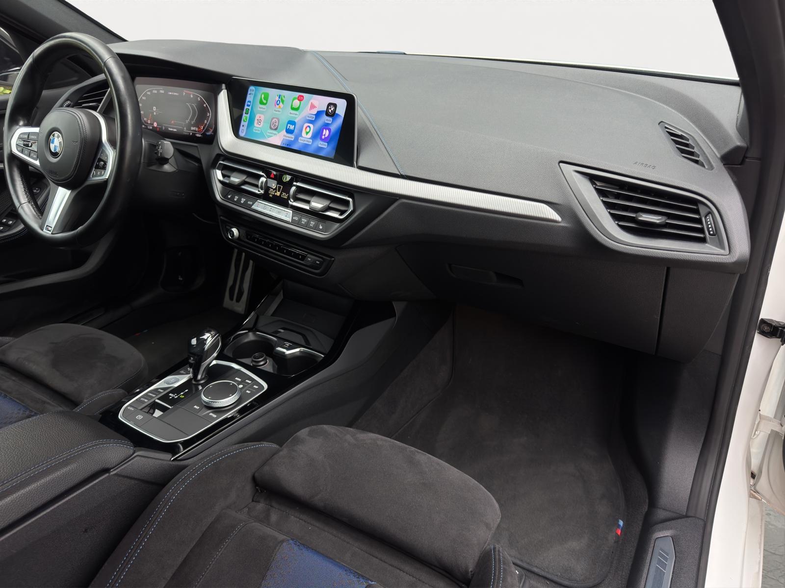 Foto van BMW M135i xDrive