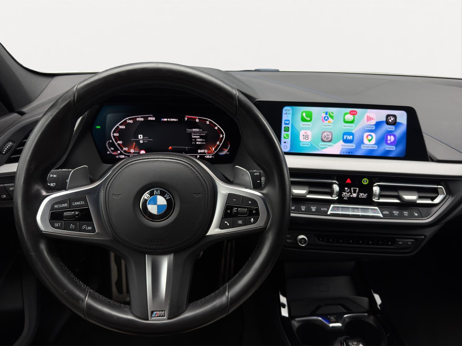 Foto van BMW M135i xDrive