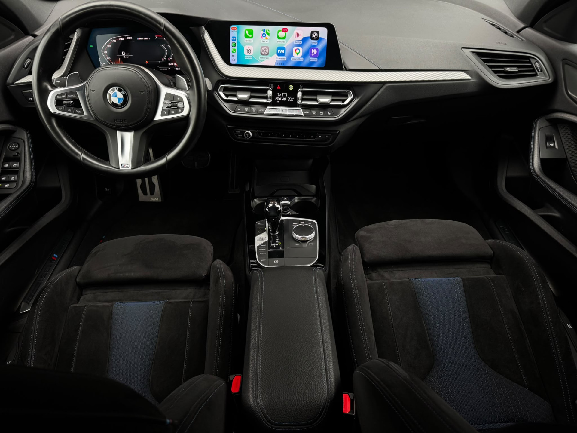 Foto van BMW M135i xDrive