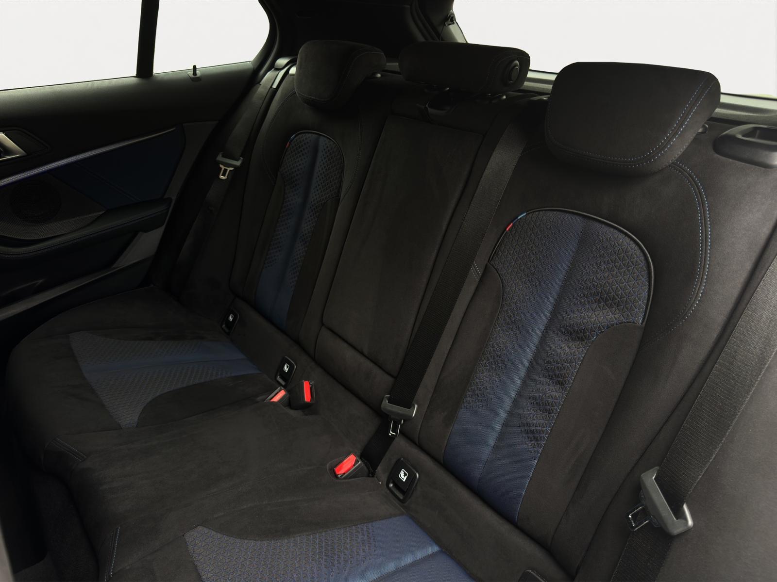 Foto van BMW M135i xDrive