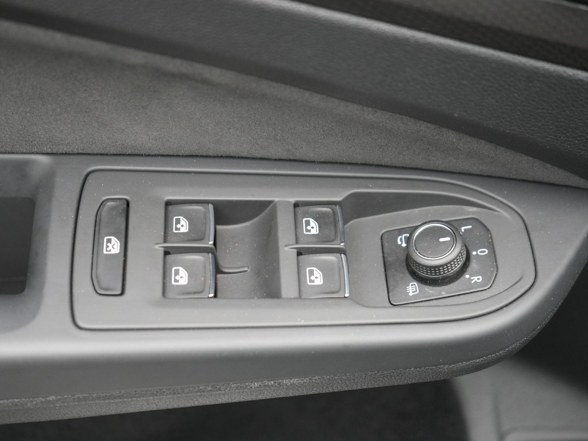 Foto van Volkswagen Golf GTE