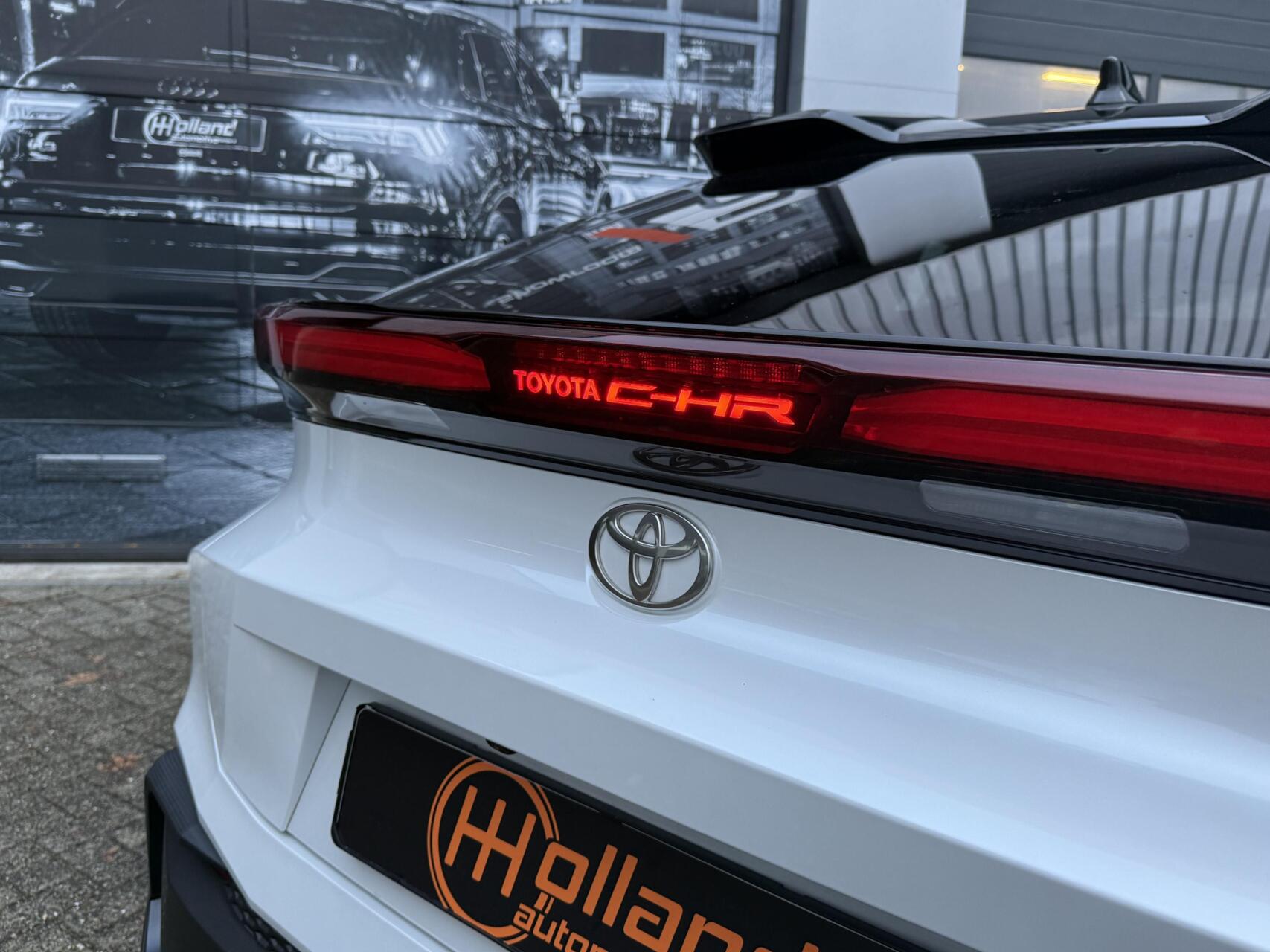 Foto van Toyota C-hr