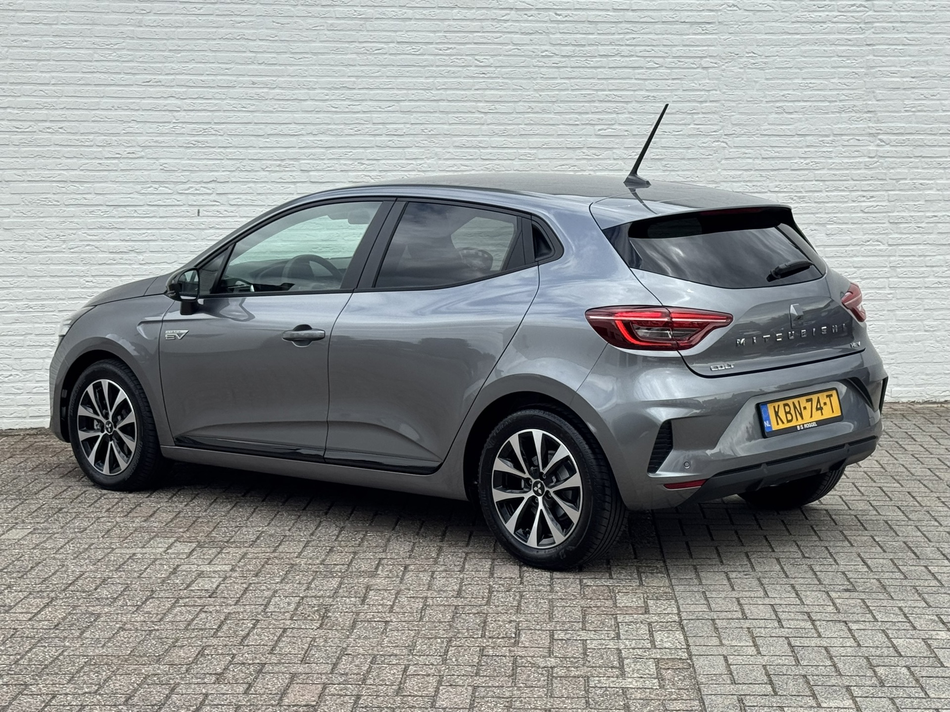 Foto van Mitsubishi Colt