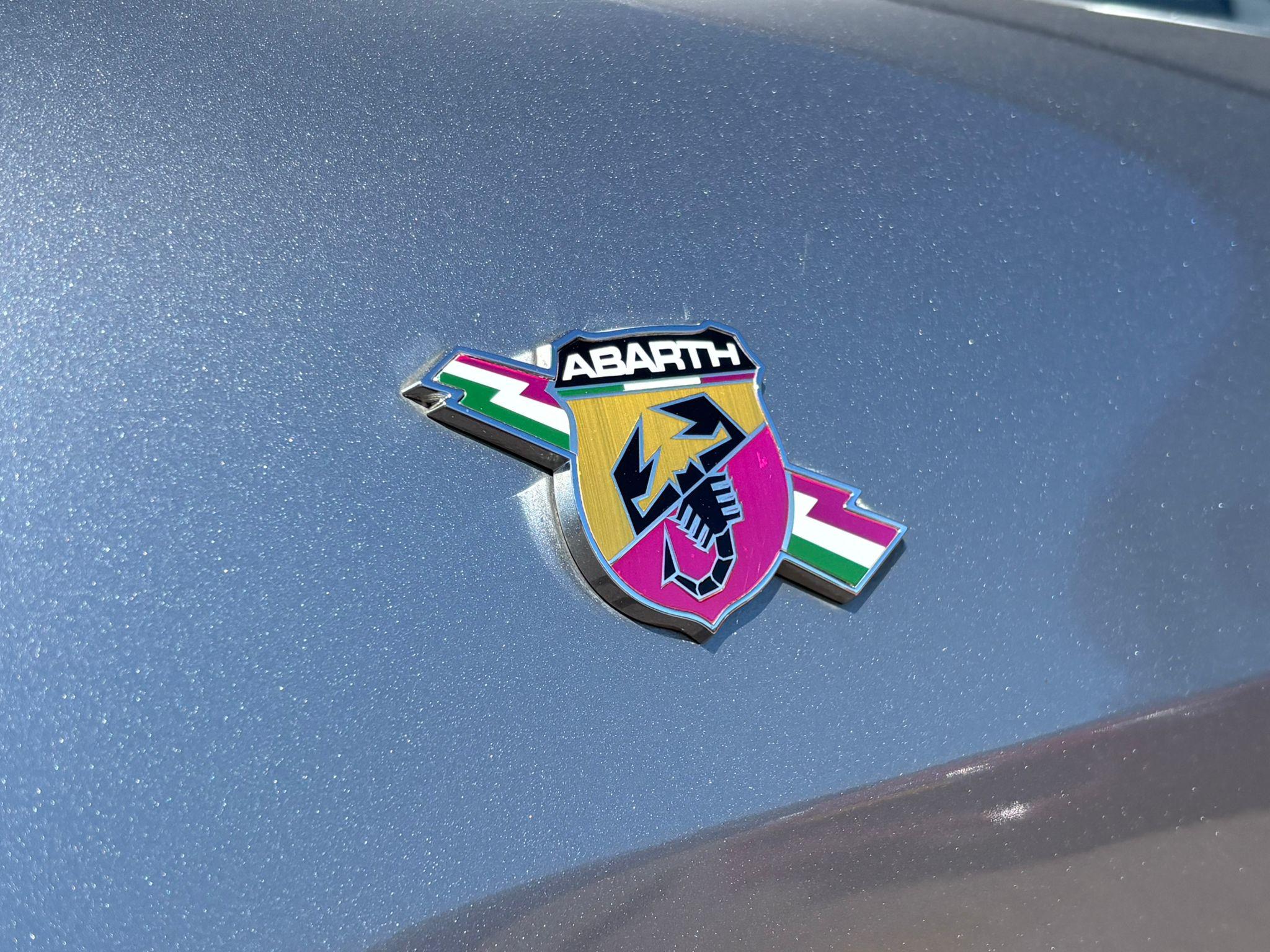 Foto van Fiat Abarth 124 Spider