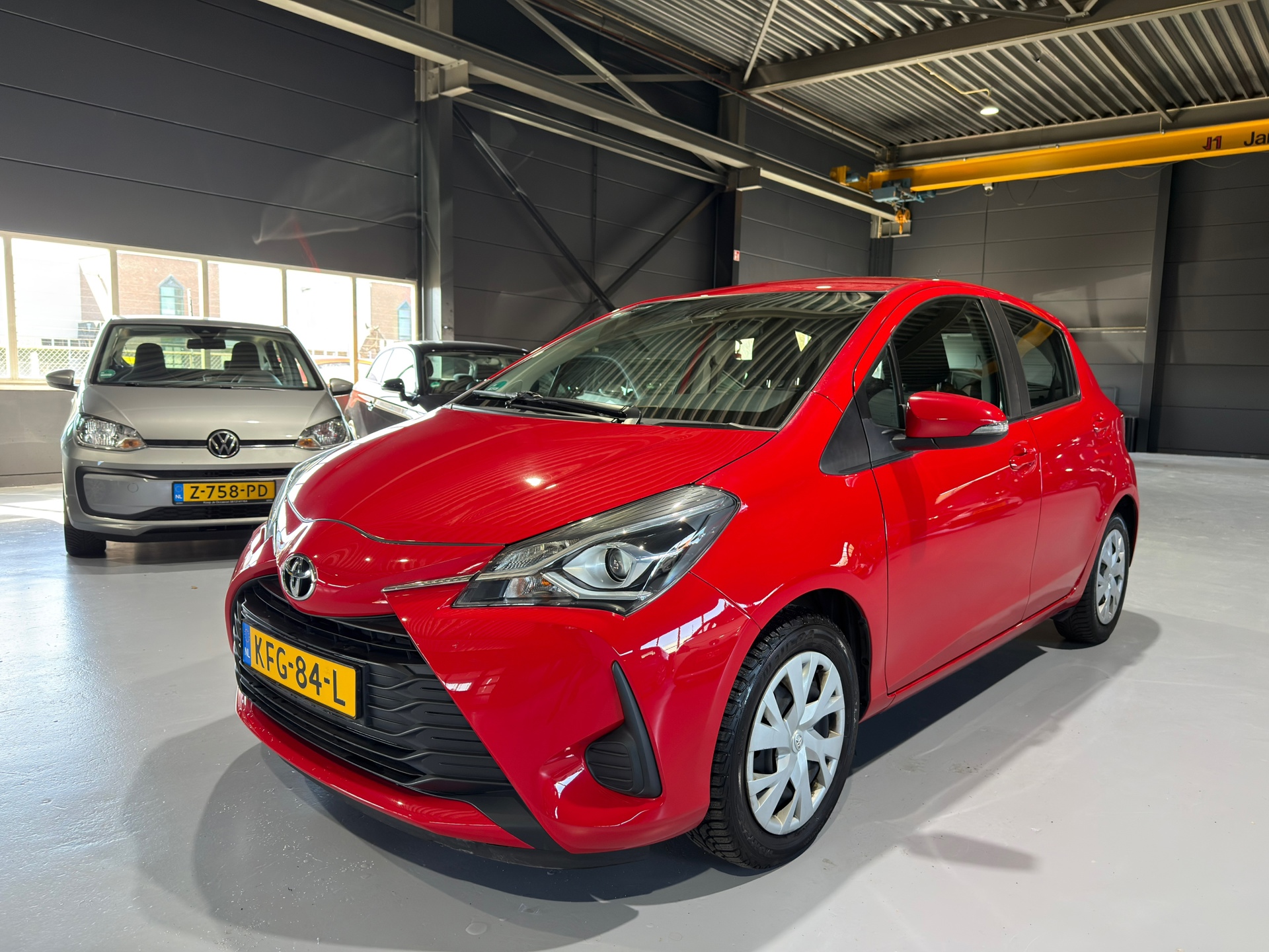 Toyota Yaris 1.0 VVT-i Comfort Dealeronderhouden |1ste Eignr. 2018 - voorkant