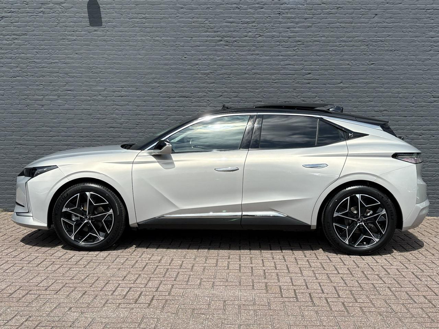 Foto van DS Ds4