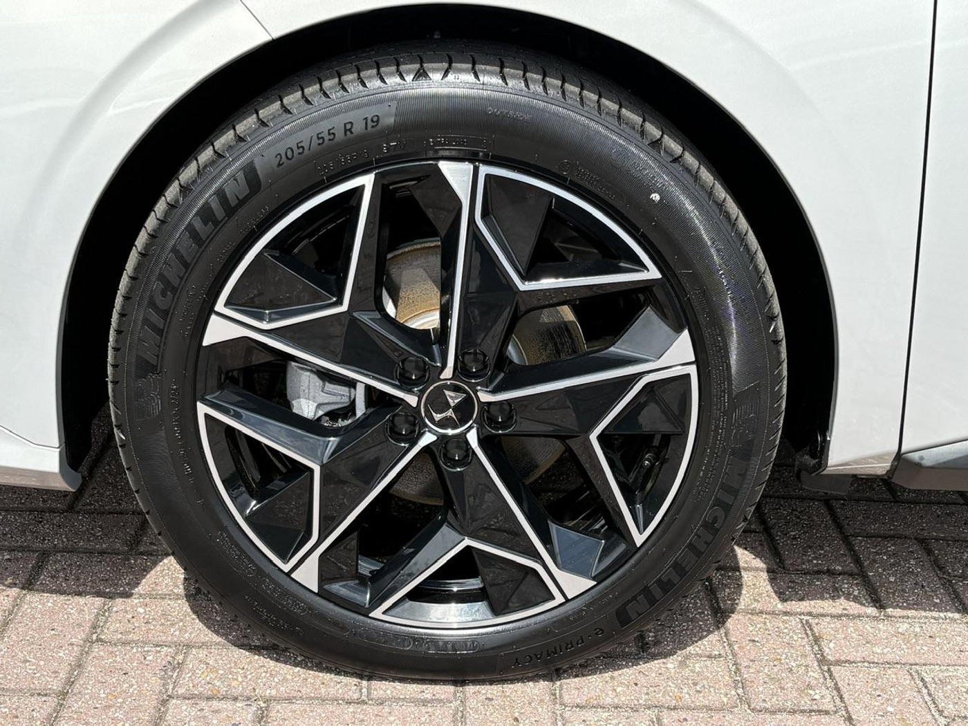 Foto van DS Ds4