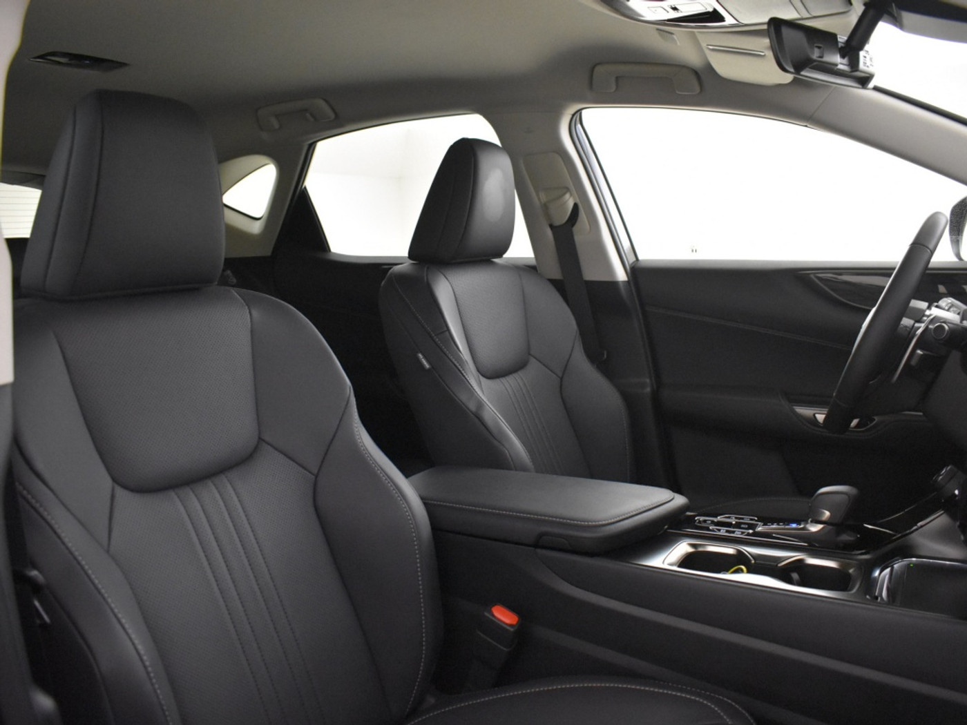Foto van Lexus Lexus Nx450h+