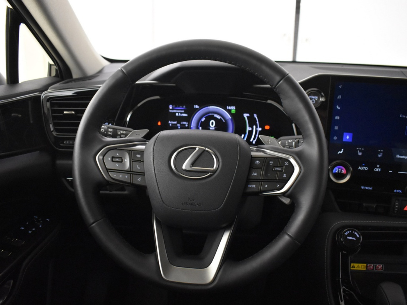 Foto van Lexus Lexus Nx450h+