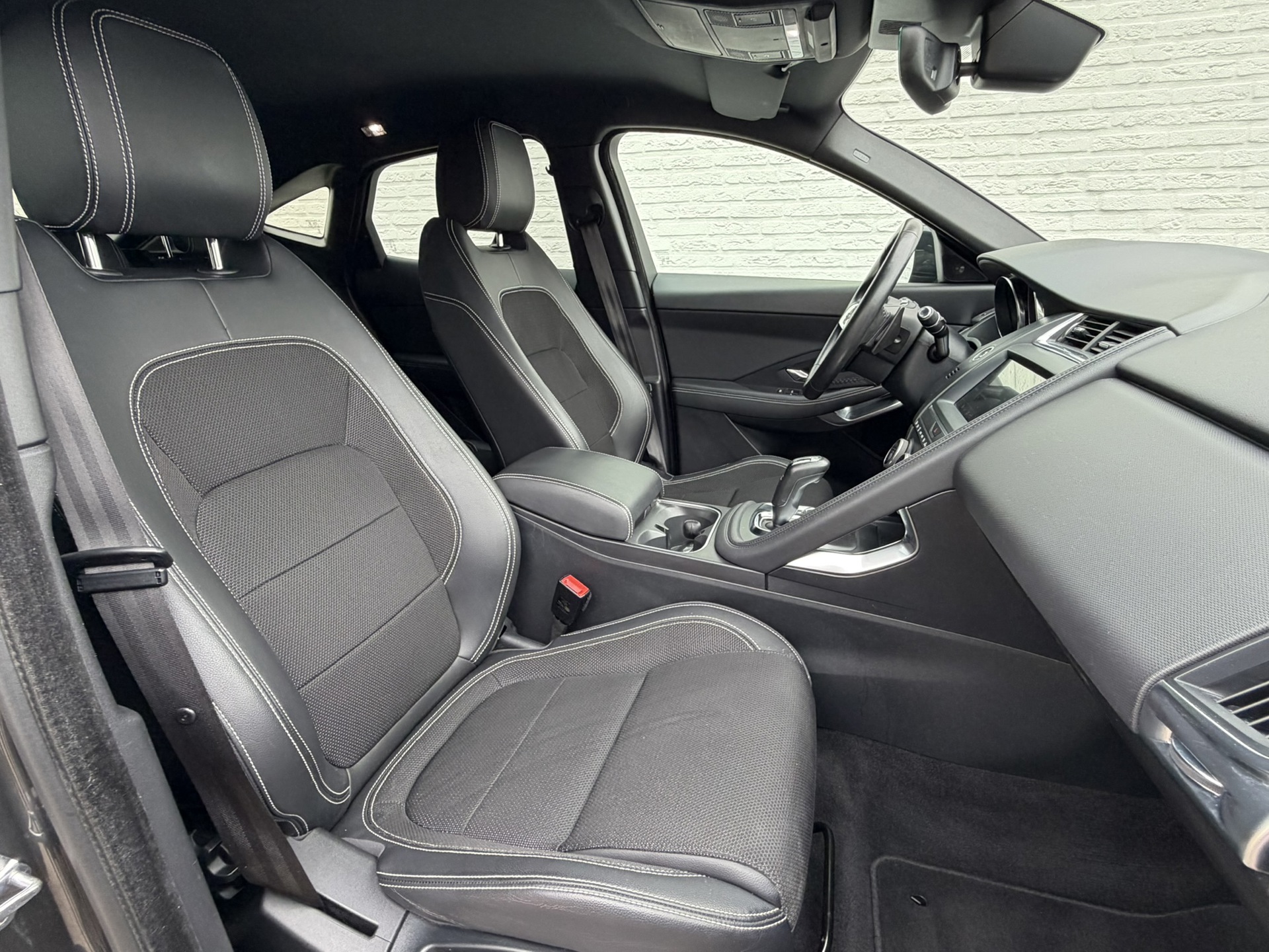 Foto van Jaguar Jaguar E-pace