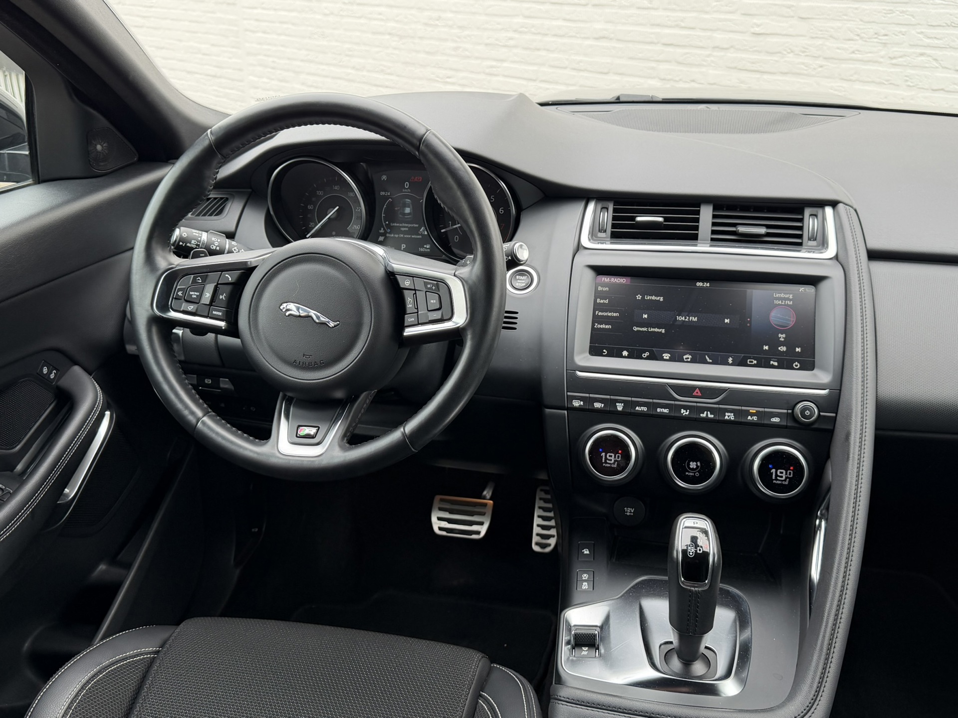 Foto van Jaguar Jaguar E-pace