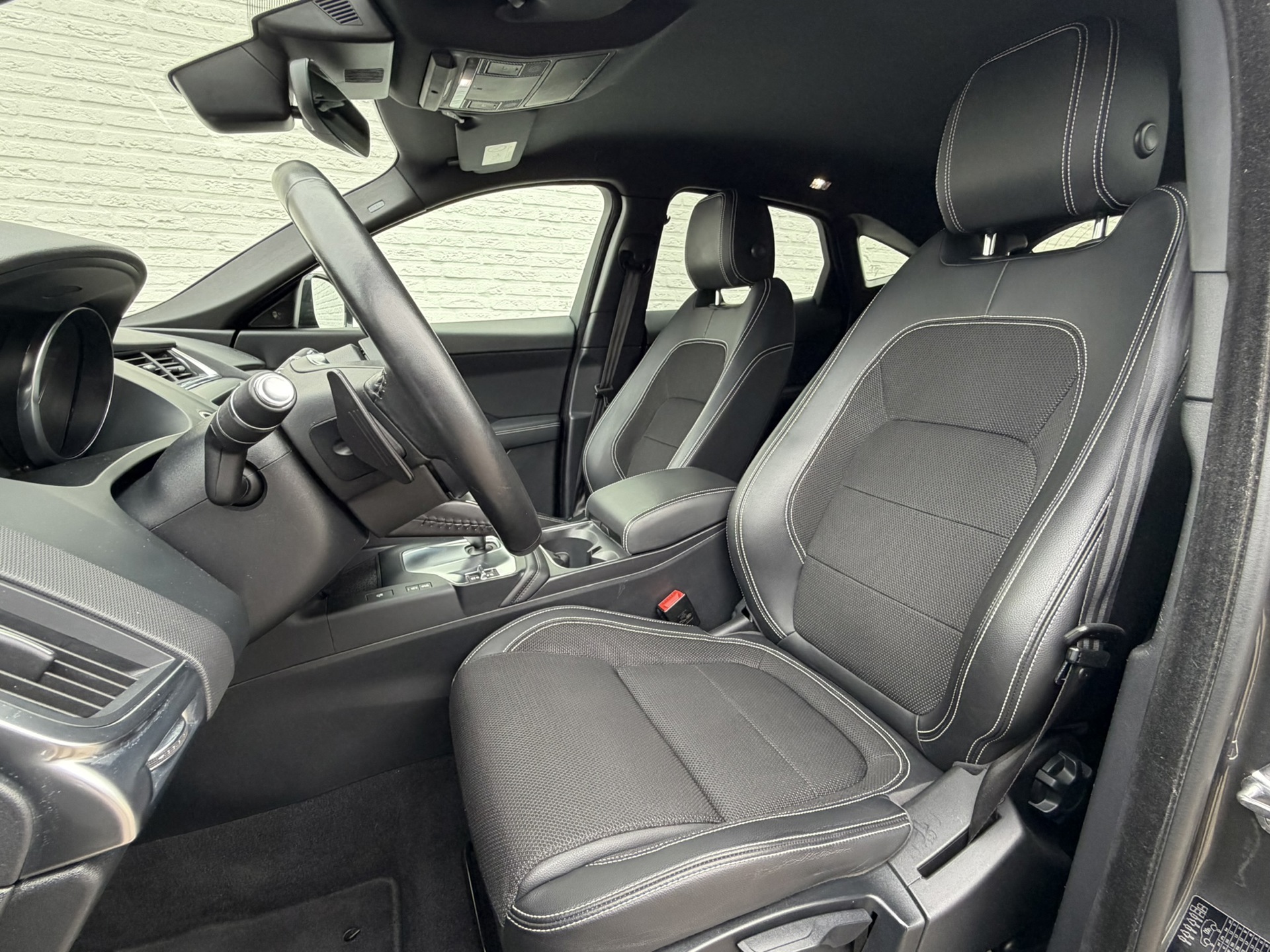 Foto van Jaguar Jaguar E-pace