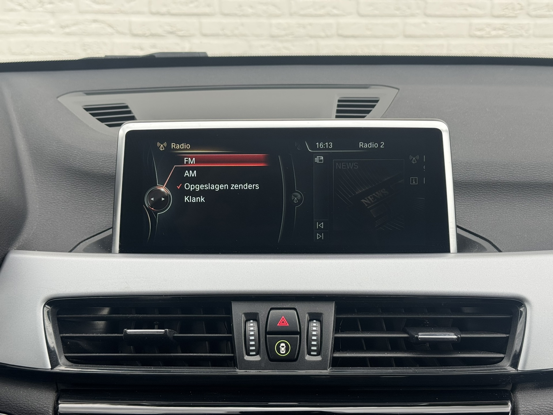 Foto van BMW X1 Sdrive18i