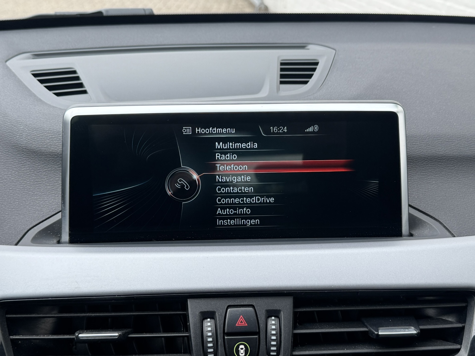 Foto van BMW X1 Sdrive18i